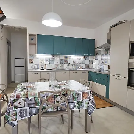 Ca' De Paggia Tatil Evi *